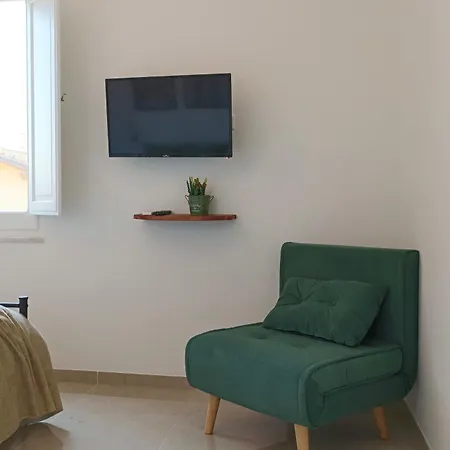 Residenza Lucano - מונסרטו